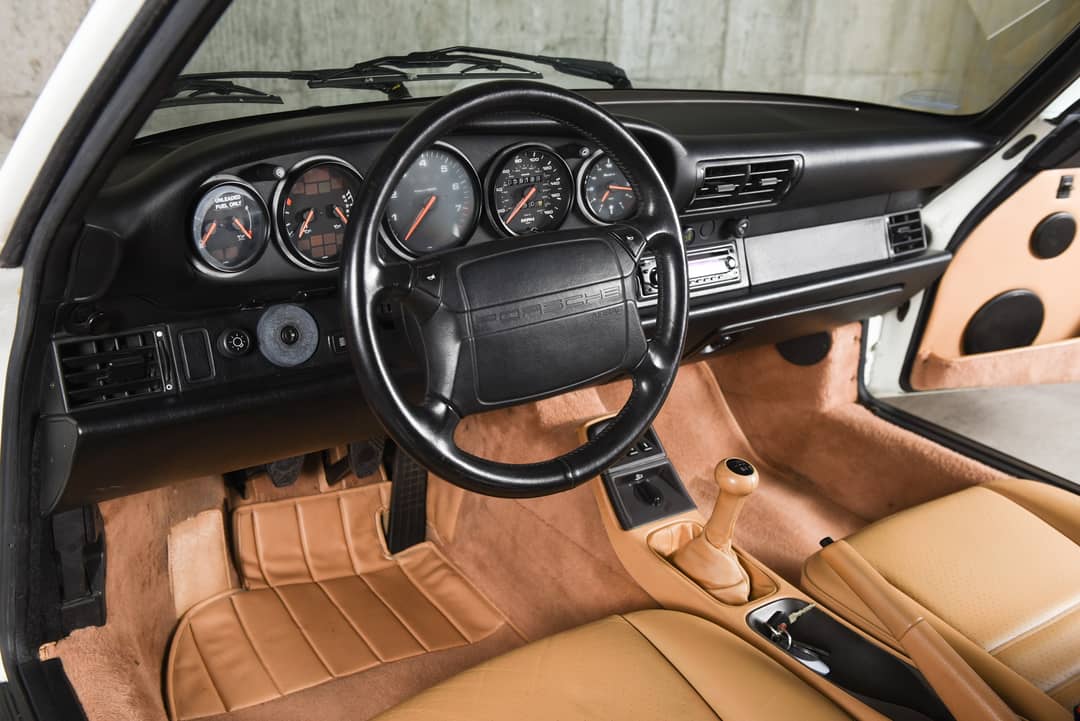 1992 Porsche 911 Carrera 2 — photo 26