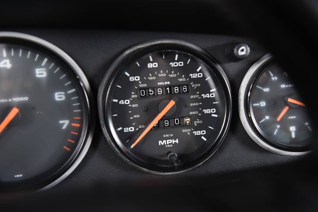 1992 Porsche 911 Carrera 2 — photo 27