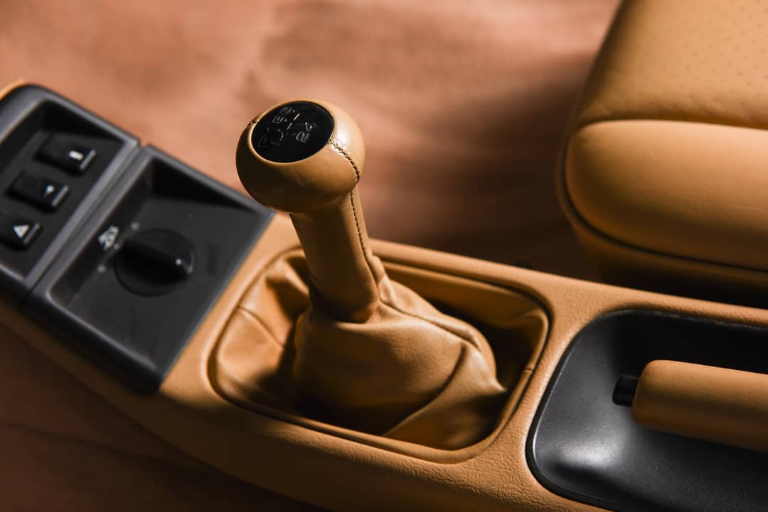 1992 Porsche 911 Carrera 2 — photo 32