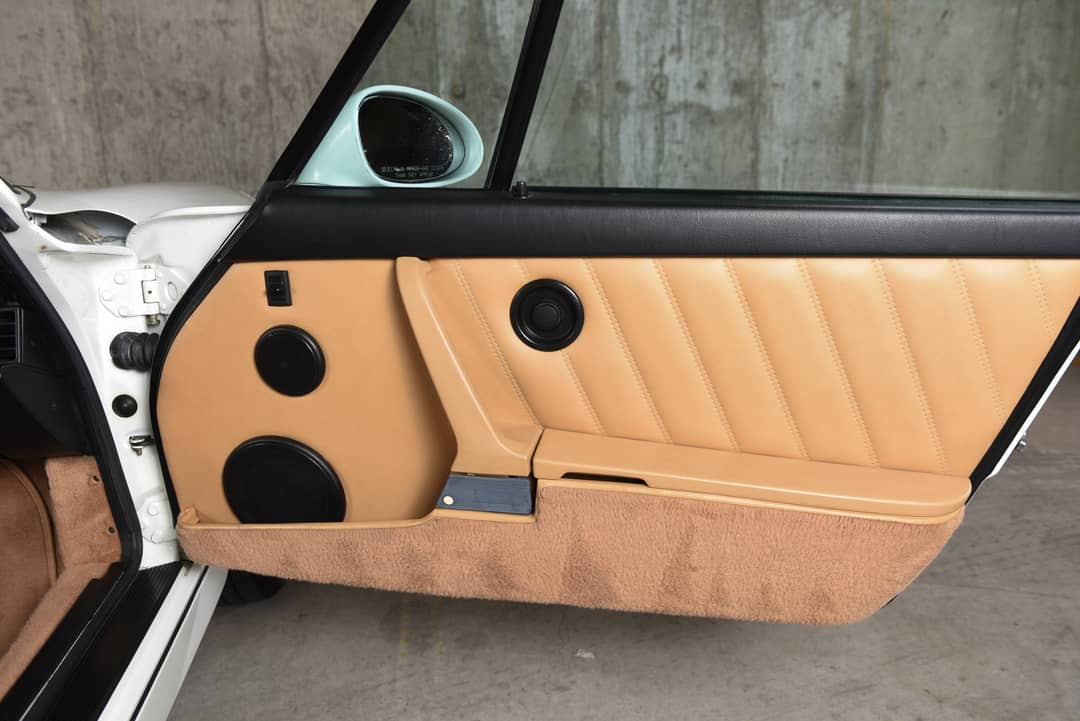 1992 Porsche 911 Carrera 2 — photo 36