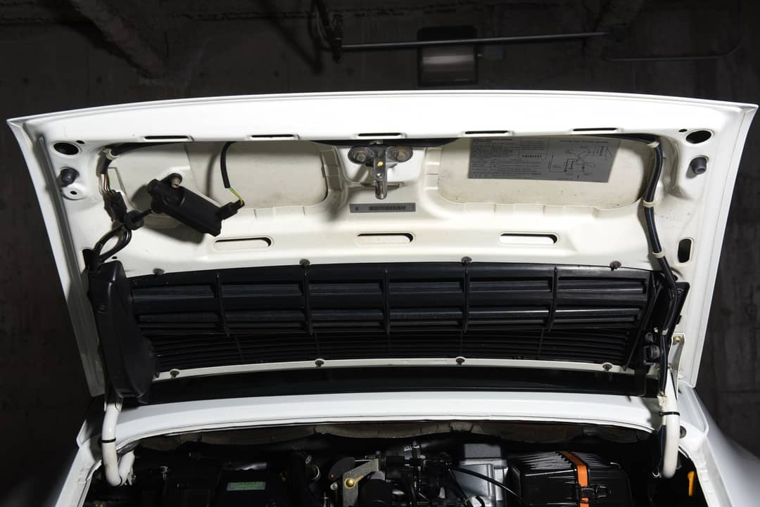 1992 Porsche 911 Carrera 2 — photo 9