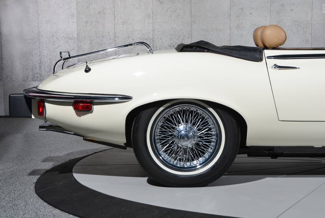 1974 Jaguar E-Type V12 — photo 24