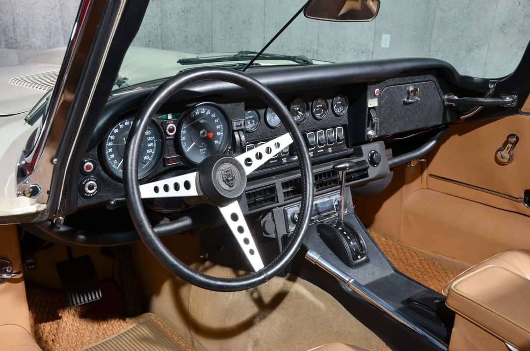 1974 Jaguar E-Type V12 — photo 40