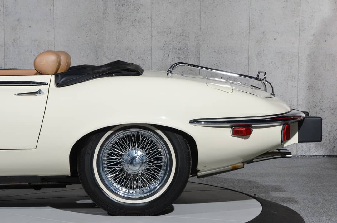 1974 Jaguar E-Type V12 — photo 55