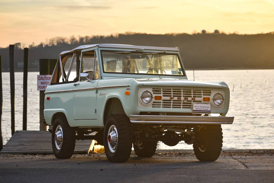 1966 Ford Bronco Custom — photo 2