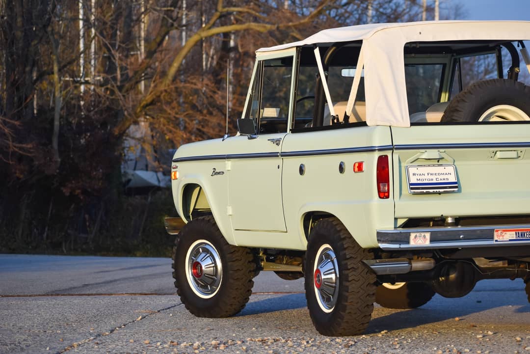 1966 Ford Bronco Custom — photo 16