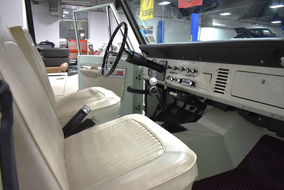 1966 Ford Bronco Custom — photo 22