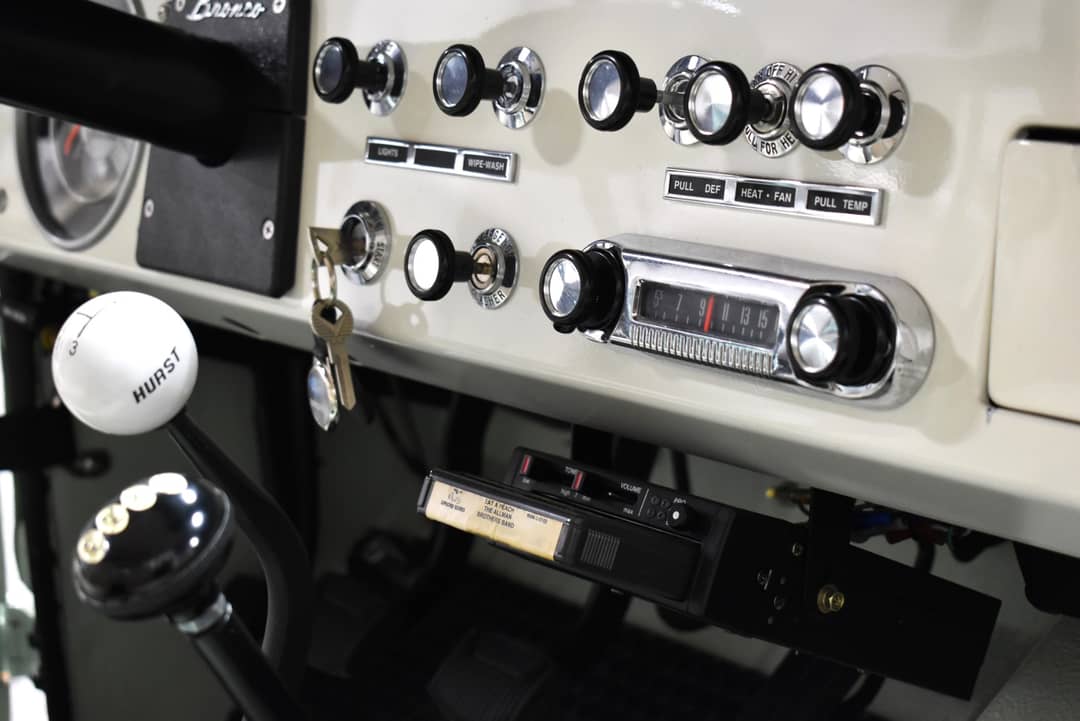 1966 Ford Bronco Custom — photo 25