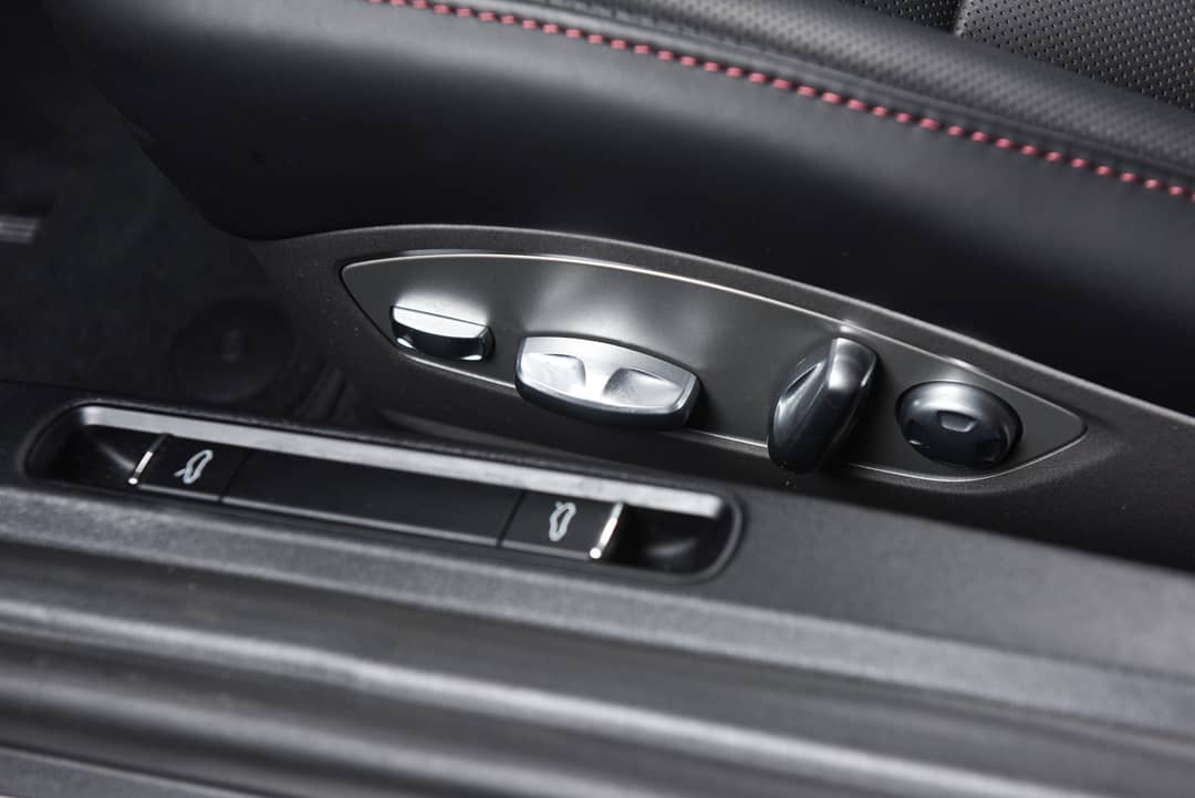 2017 Porsche 718 Boxster — photo 11