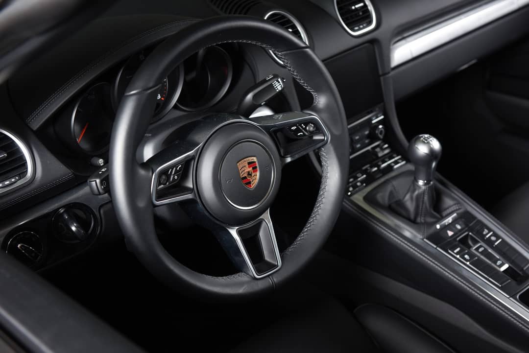 2017 Porsche 718 Boxster — photo 32
