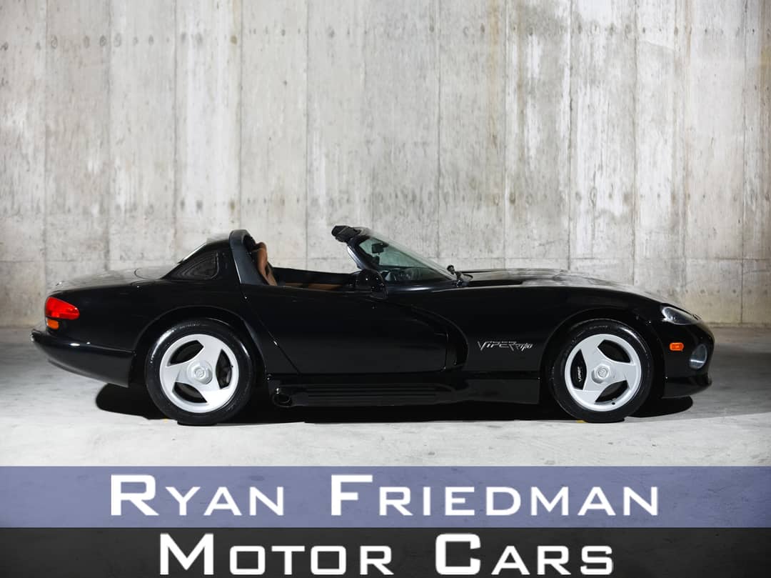 1995 Dodge Viper RT/10 — photo 1