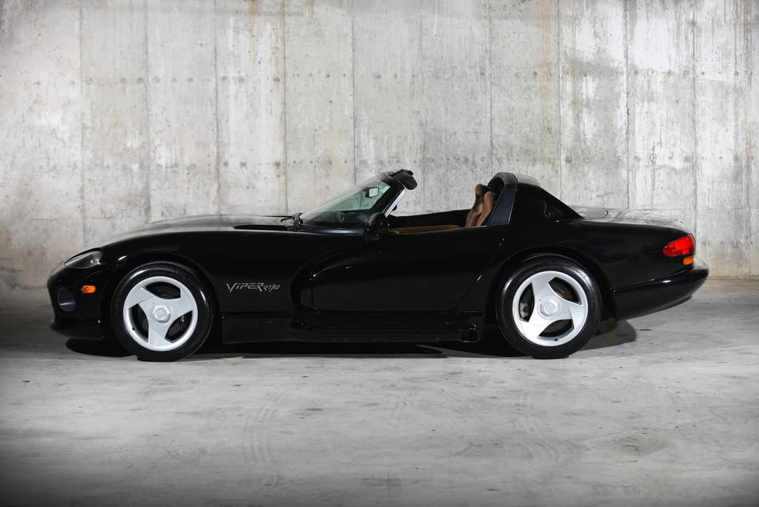 1995 Dodge Viper RT/10 — photo 11