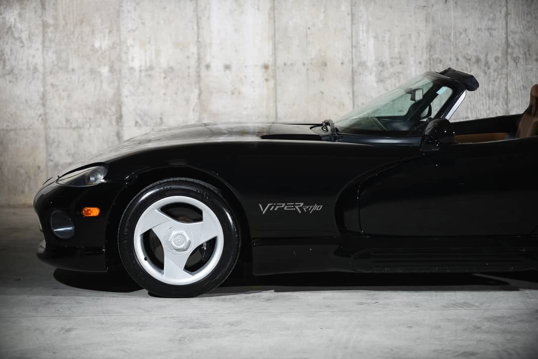 1995 Dodge Viper RT/10 — photo 13