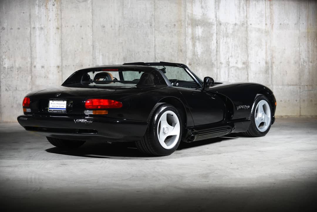 1995 Dodge Viper RT/10 — photo 16