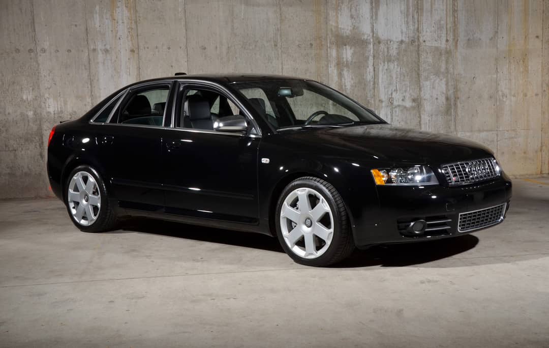 2004 Audi S4 quattro — photo 2