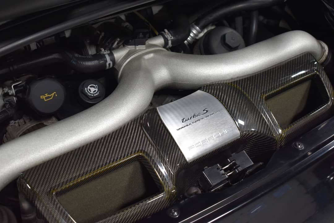 2012 Porsche 911 Turbo S — photo 11