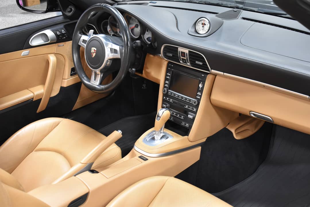 2012 Porsche 911 Turbo S — photo 8