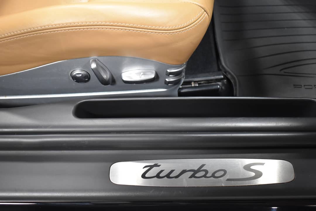 2012 Porsche 911 Turbo S — photo 9