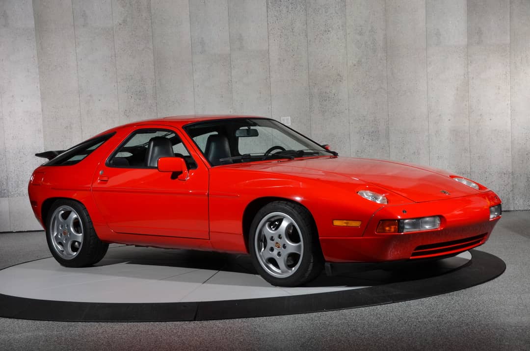 1987 Porsche 928 S4 — photo 2