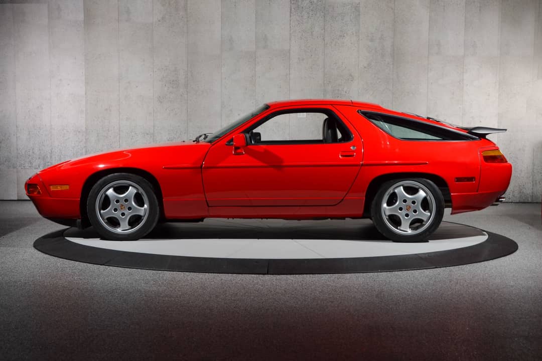 1987 Porsche 928 S4 — photo 18