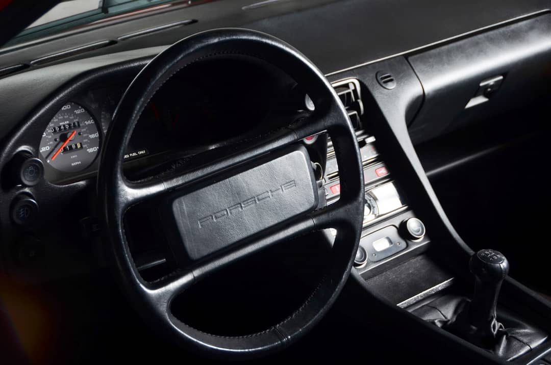 1987 Porsche 928 S4 — photo 27