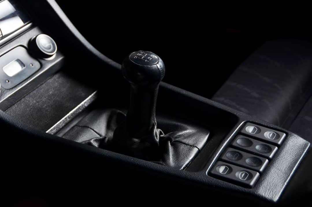 1987 Porsche 928 S4 — photo 33