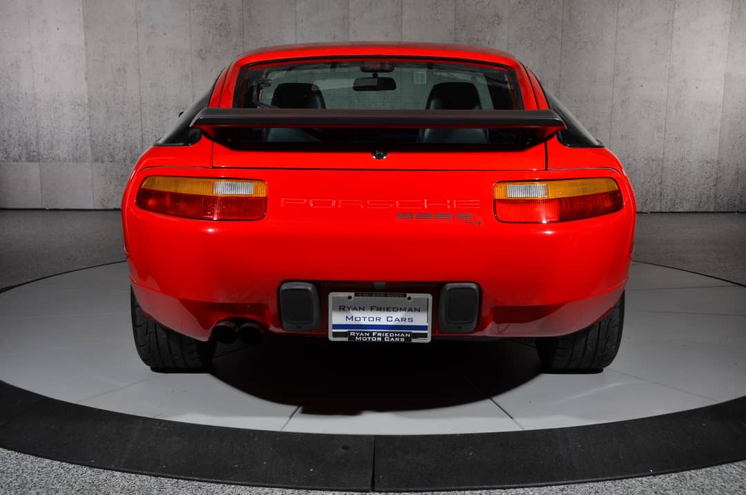 1987 Porsche 928 S4 — photo 10