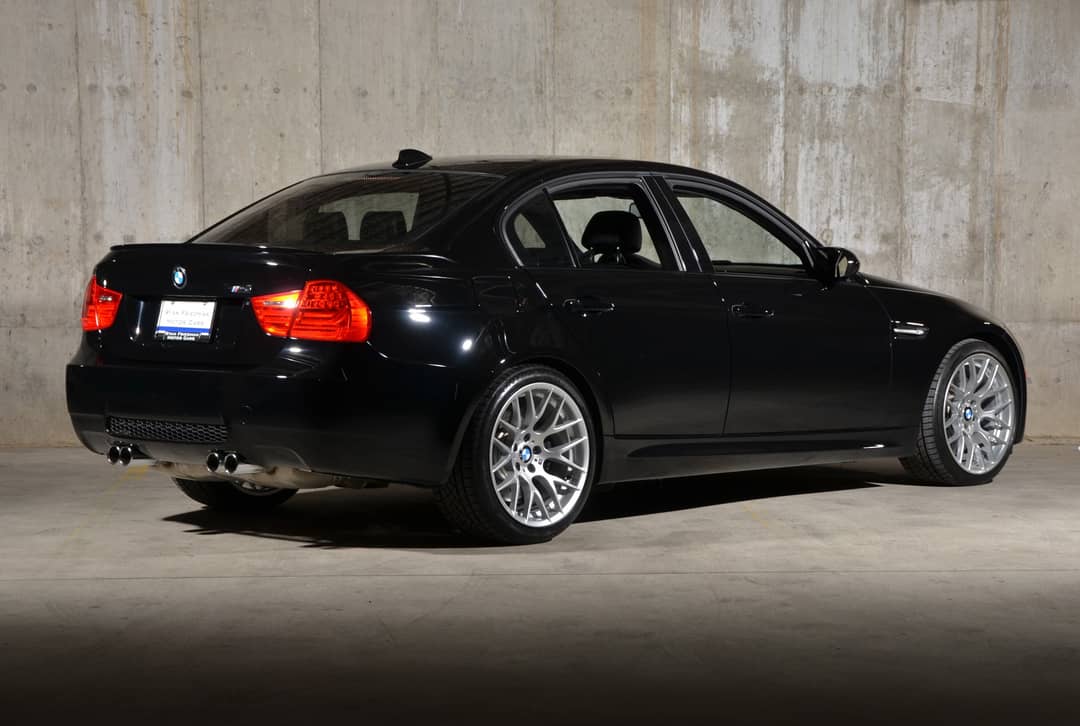 2011 BMW M3 — photo 15
