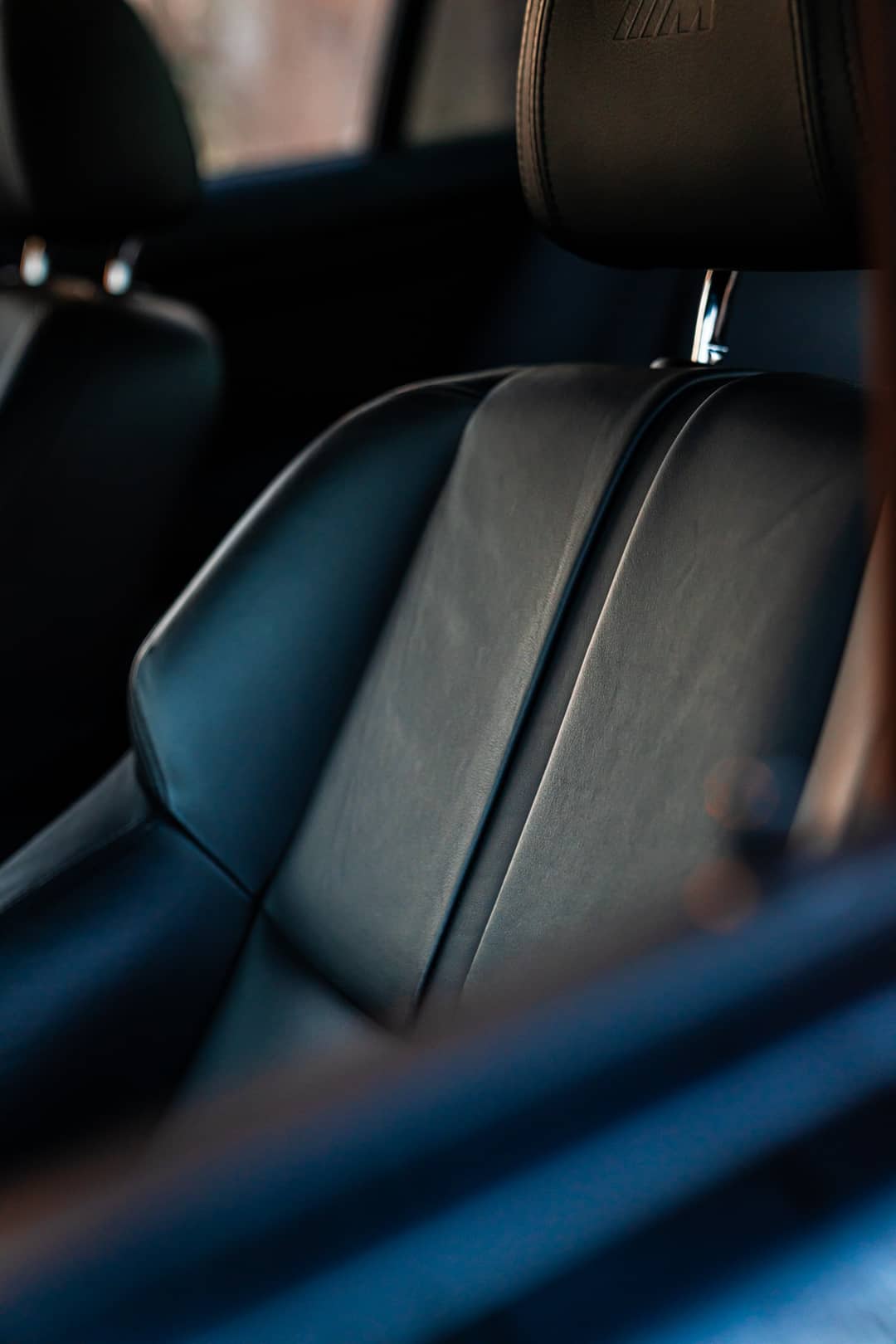 2011 BMW M3 — photo 8