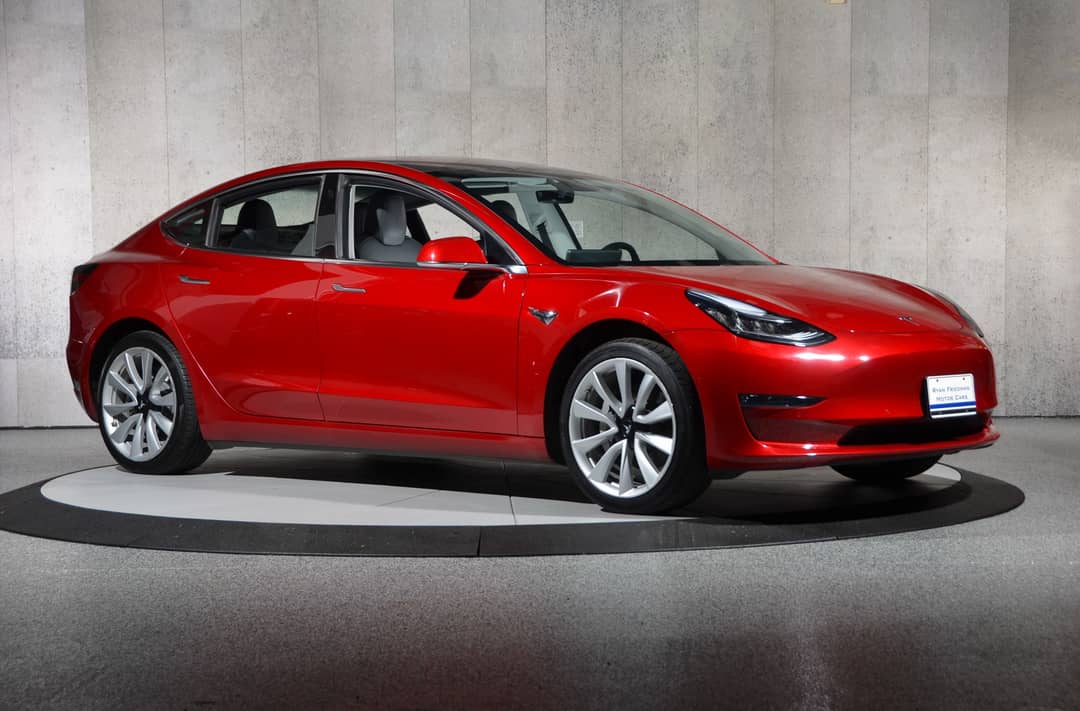 2018 Tesla Model 3 Long Range — photo 2