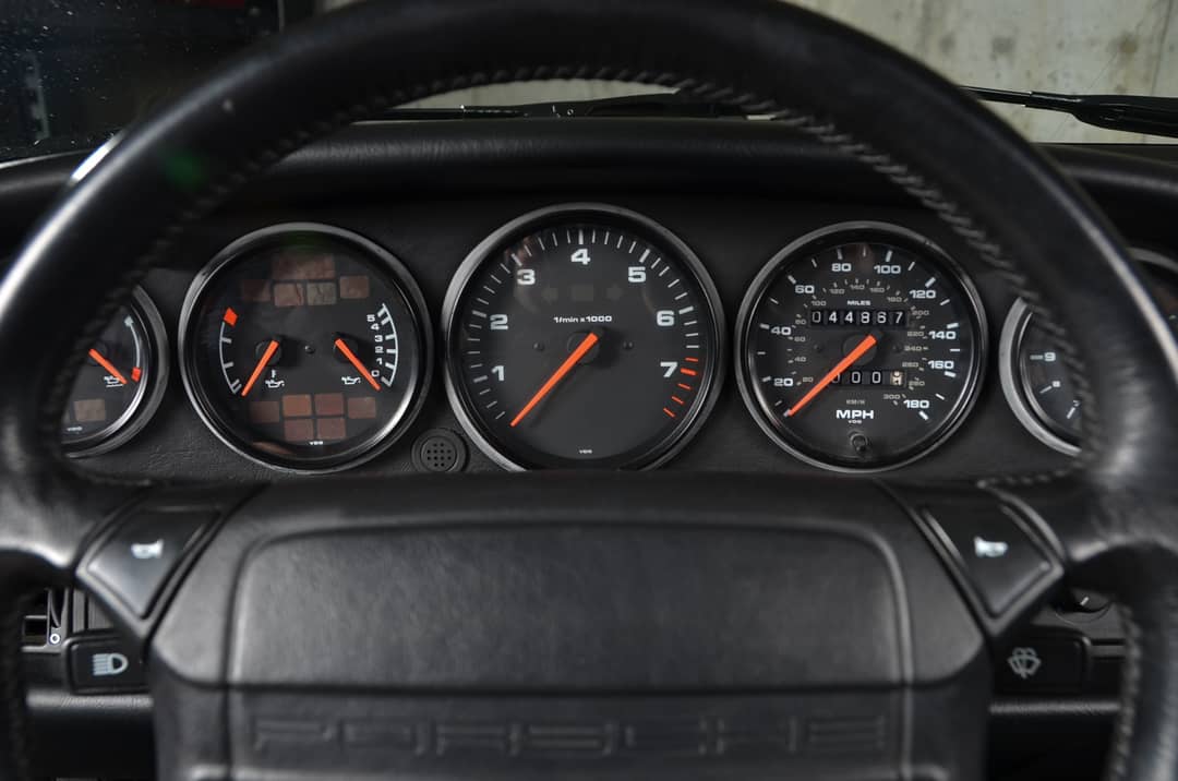 1992 Porsche 911 Carrera 2 Targa — photo 28