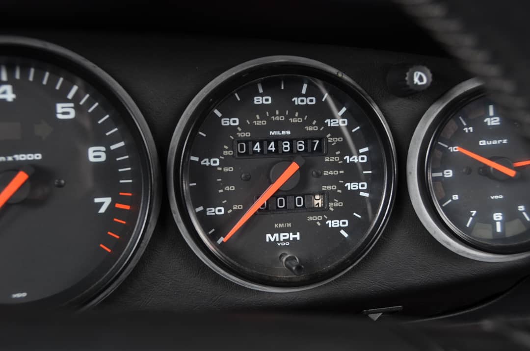 1992 Porsche 911 Carrera 2 Targa — photo 29