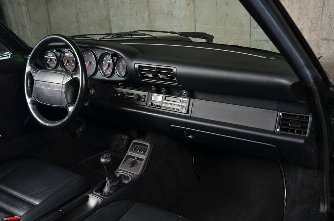 1992 Porsche 911 Carrera 2 Targa — photo 36