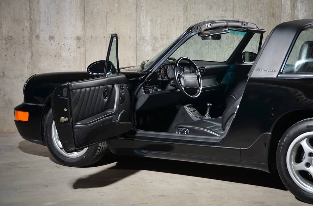 1992 Porsche 911 Carrera 2 Targa — photo 6