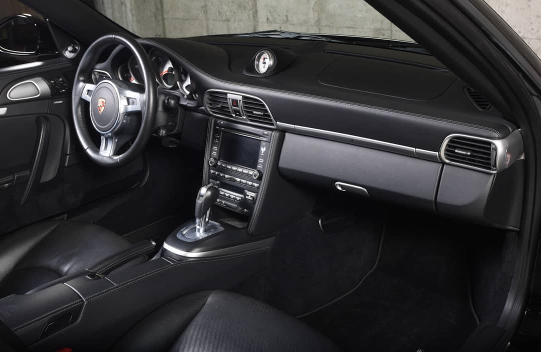 2012 Porsche 911 Turbo S — photo 28