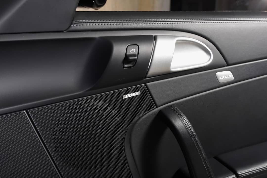 2012 Porsche 911 Turbo S — photo 31