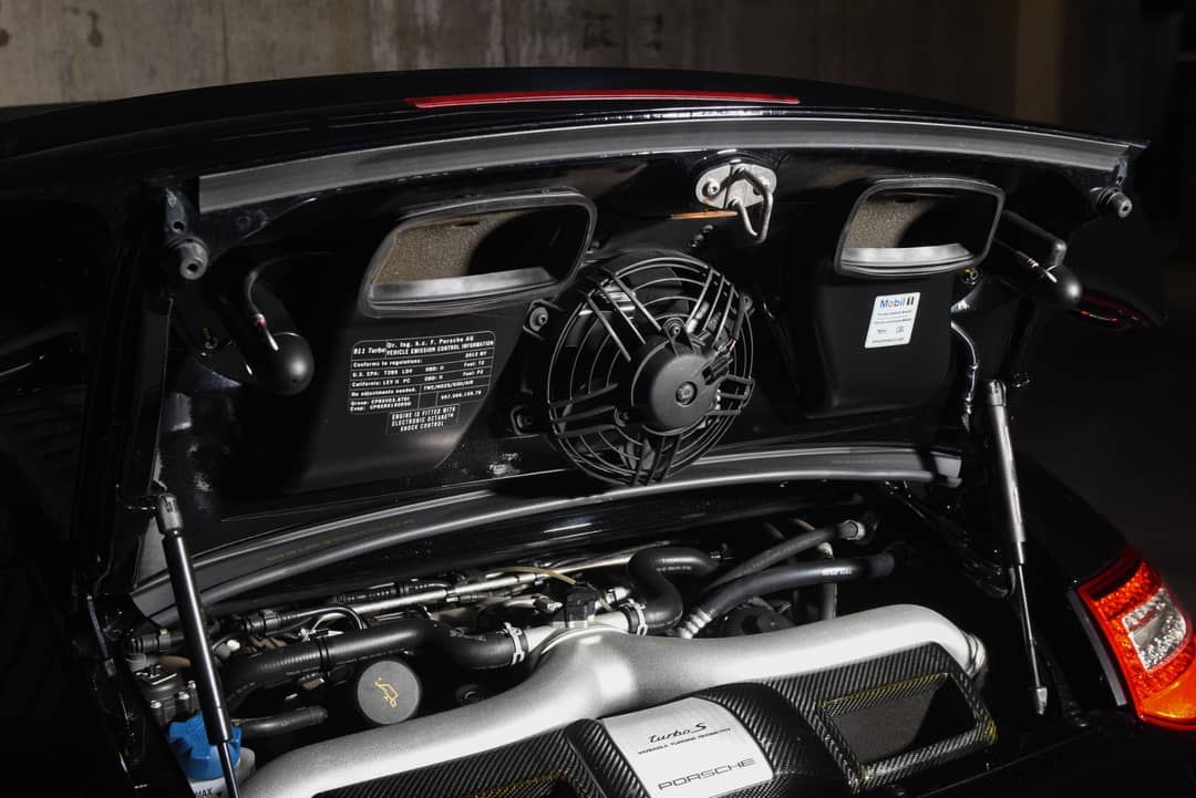 2012 Porsche 911 Turbo S — photo 35