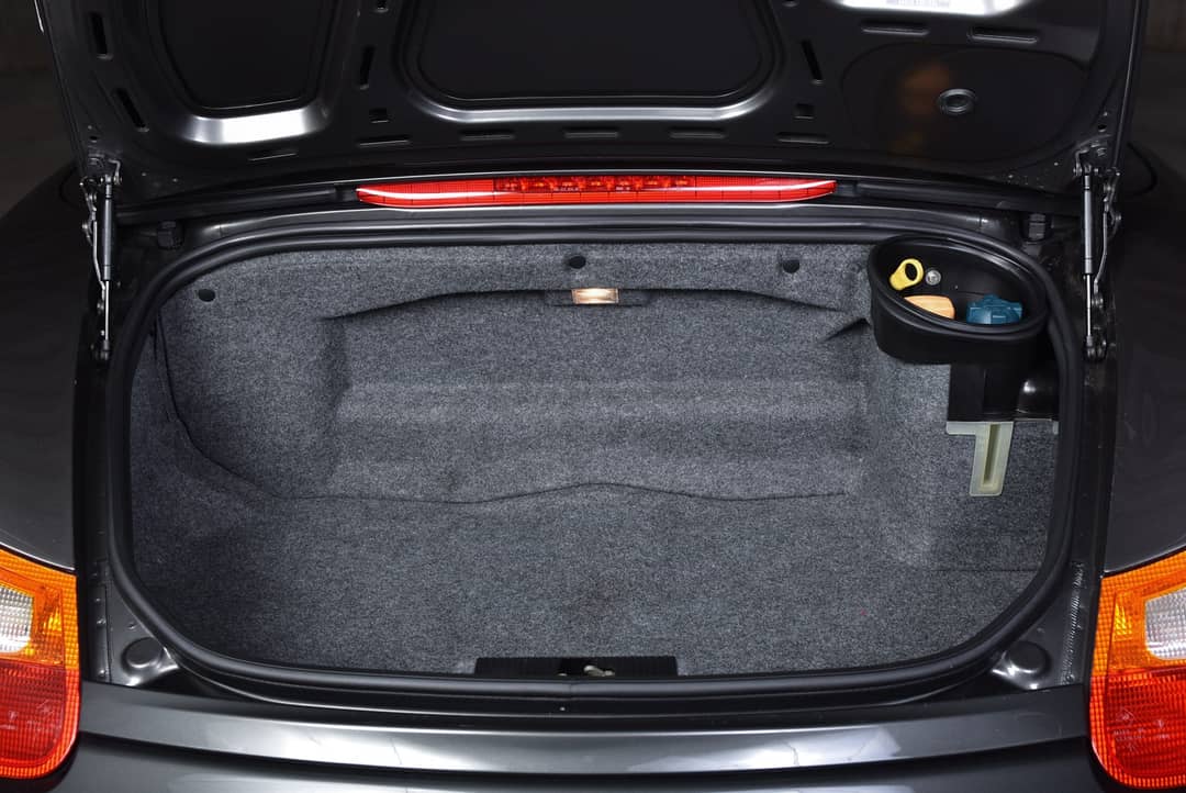 2000 Porsche Boxster — photo 17