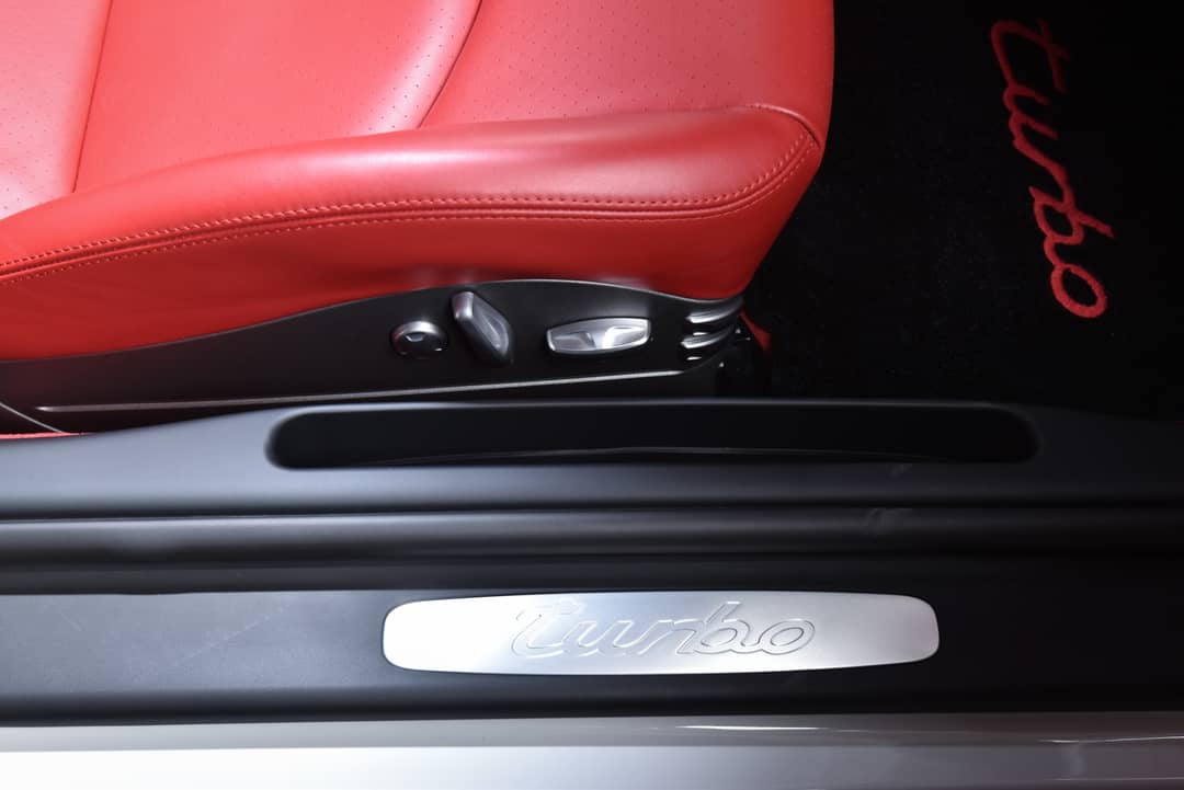 2012 Porsche 911 Turbo — photo 30