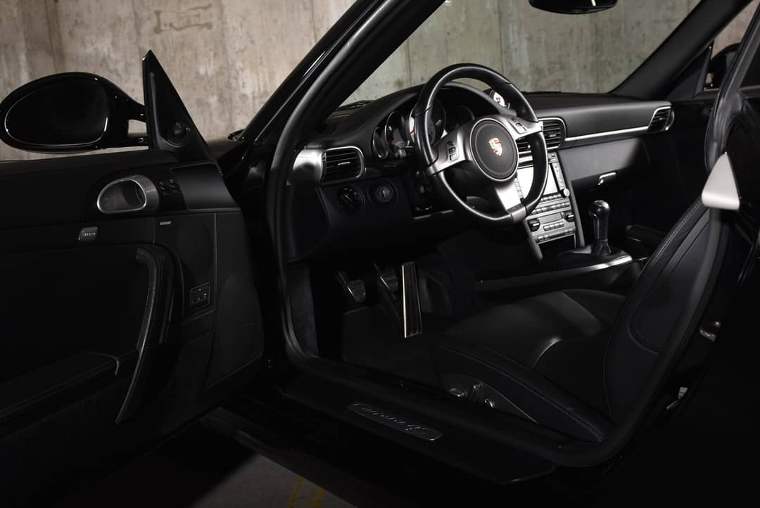 2010 Porsche 911 Carrera 4S — photo 20