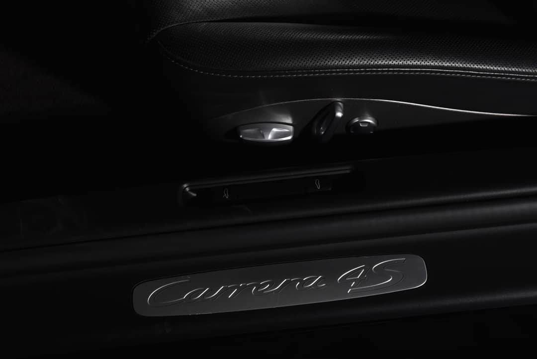 2010 Porsche 911 Carrera 4S — photo 21