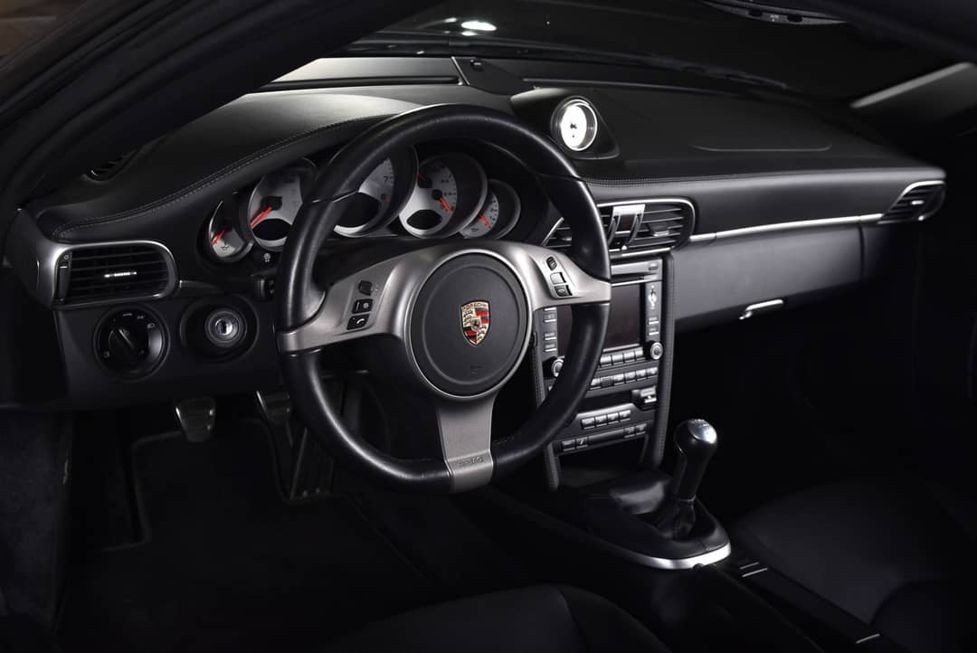 2010 Porsche 911 Carrera 4S — photo 26