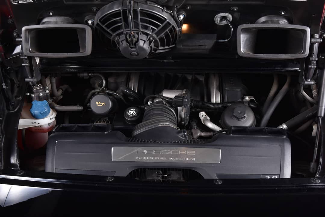 2010 Porsche 911 Carrera 4S — photo 33