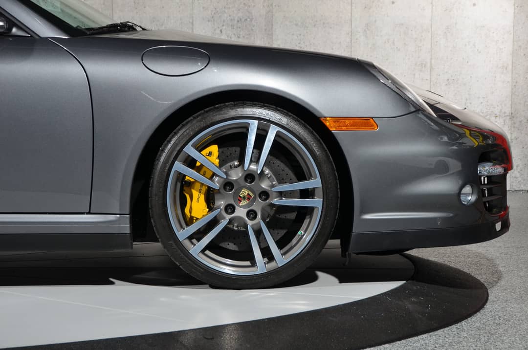 2013 Porsche 911 Turbo S — photo 24