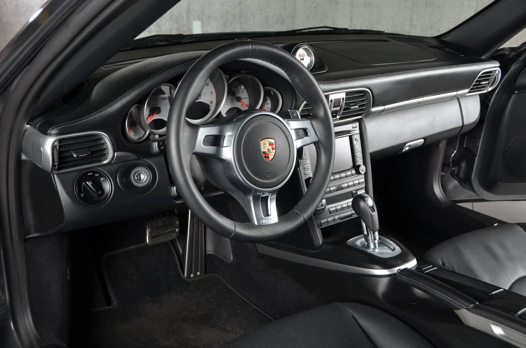 2013 Porsche 911 Turbo S — photo 30