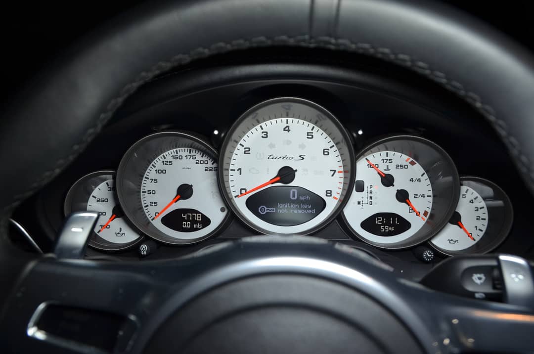 2013 Porsche 911 Turbo S — photo 36