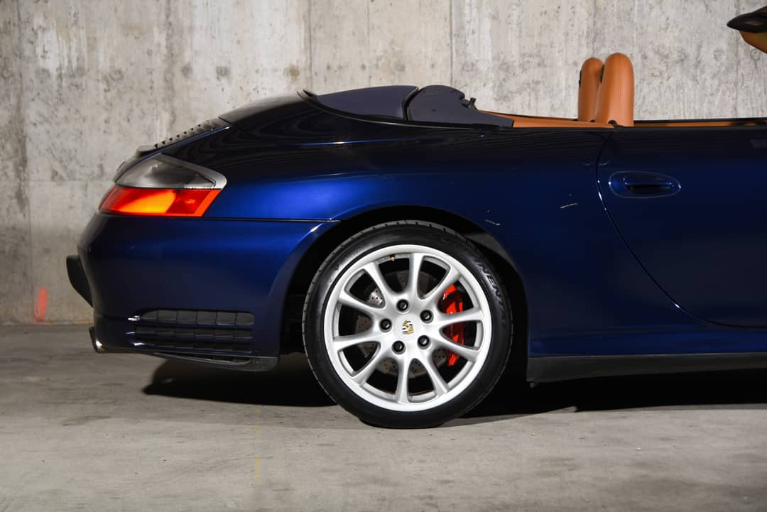 2004 Porsche 911 Carrera 4S — photo 26