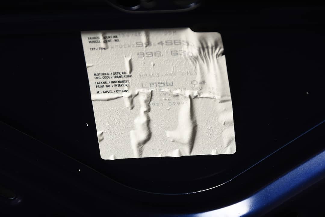 2004 Porsche 911 Carrera 4S — photo 28