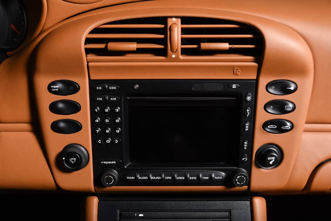 2004 Porsche 911 Carrera 4S — photo 41