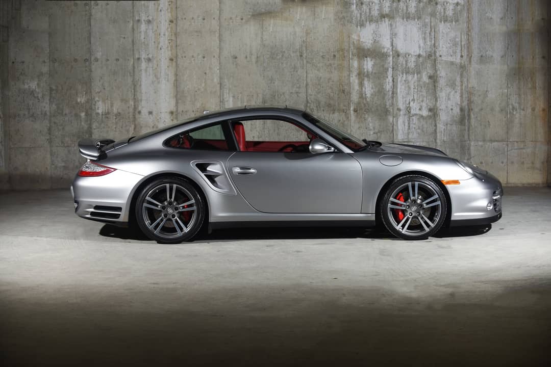 2011 Porsche 911 Turbo — photo 2
